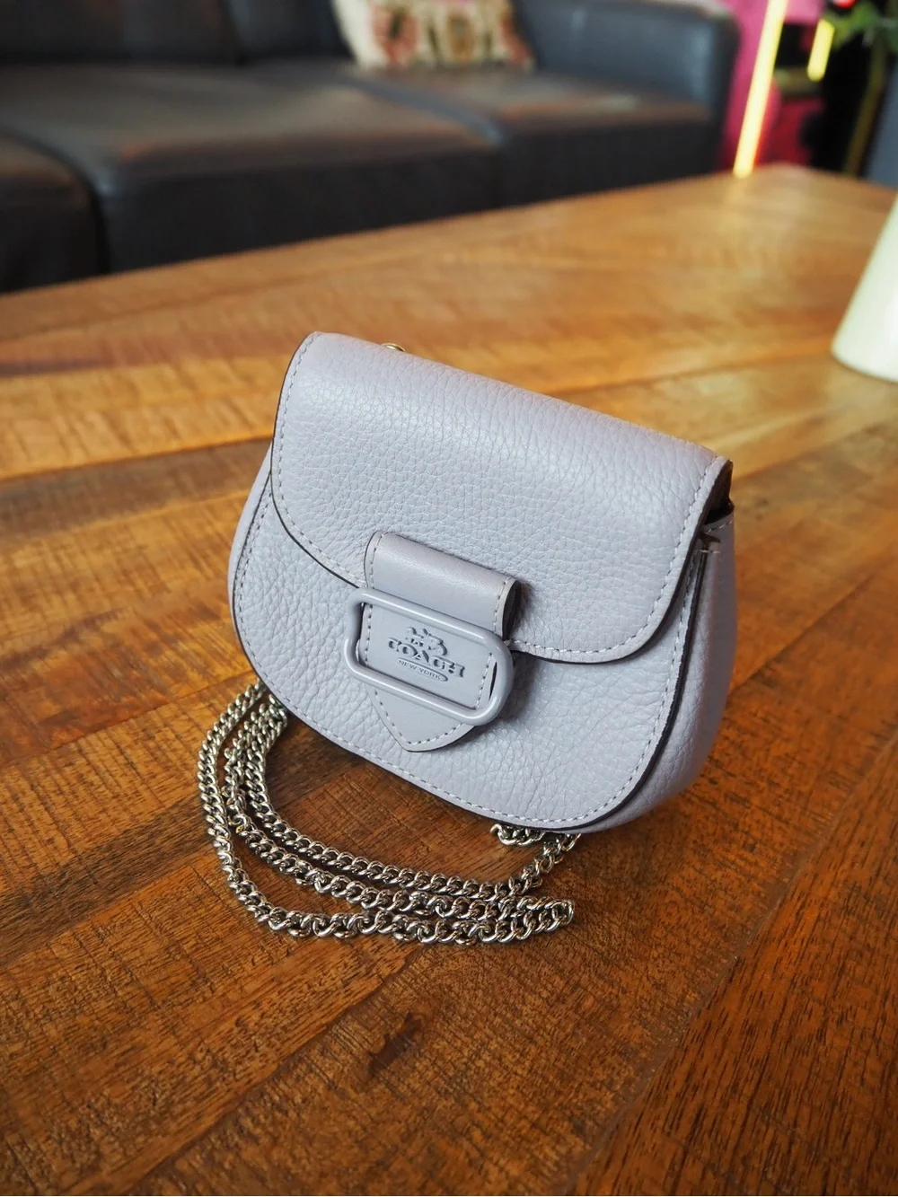 Coach compact pebble